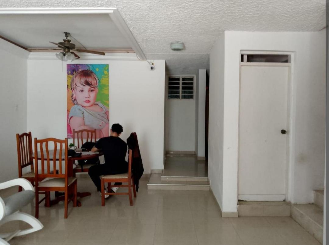 Casa Renata Pensión *